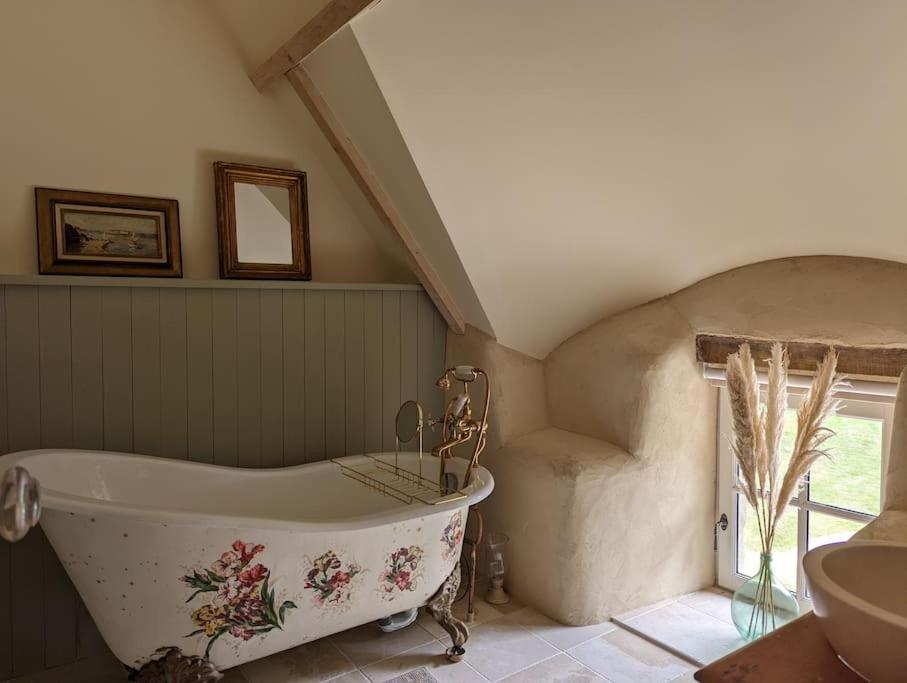 Maison Typique Bretonne Avec Toit De Chaume Camors 外观 照片